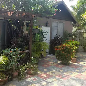 11-glenhope-avenue.comcaribbean.com/